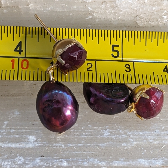 6 Total Carats Natural Ruby & Wine Baroque Pearl Earrings in Yellow Gold Plated - Picture 5 of 7